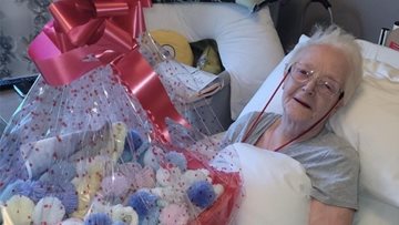 Grampian Court Residents knit for local hospital